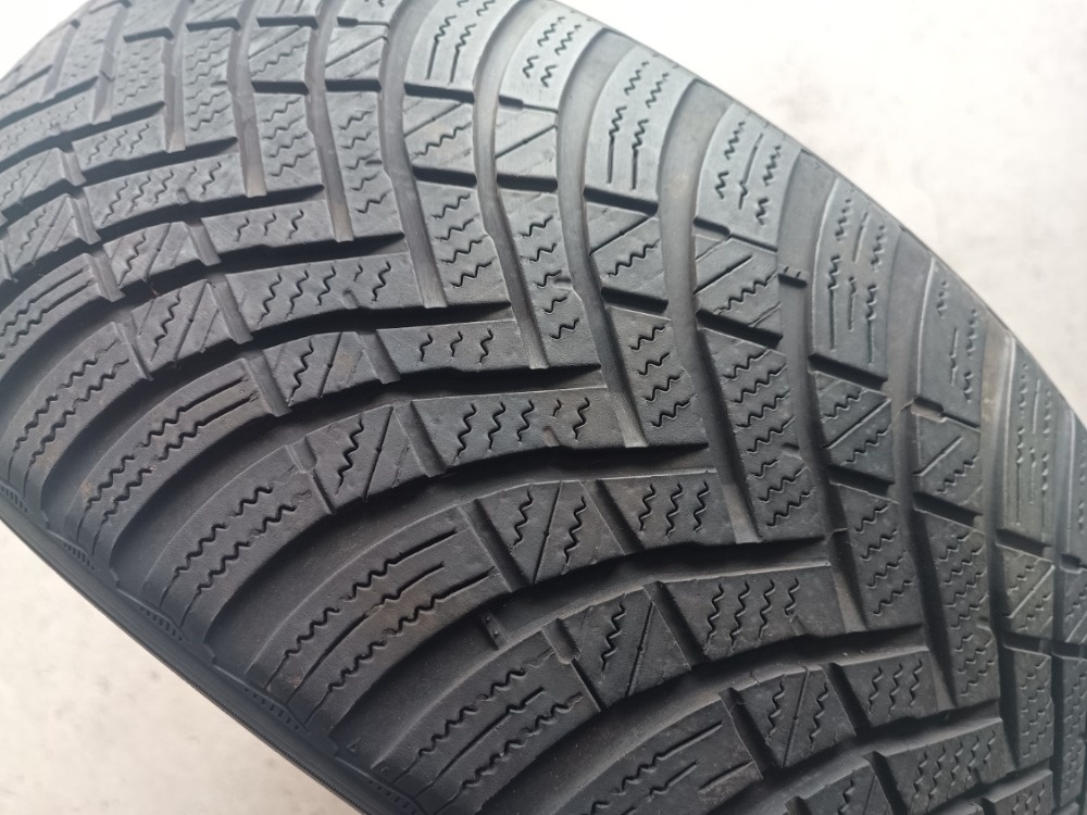 205/50 R17 HANKOOK (2622)