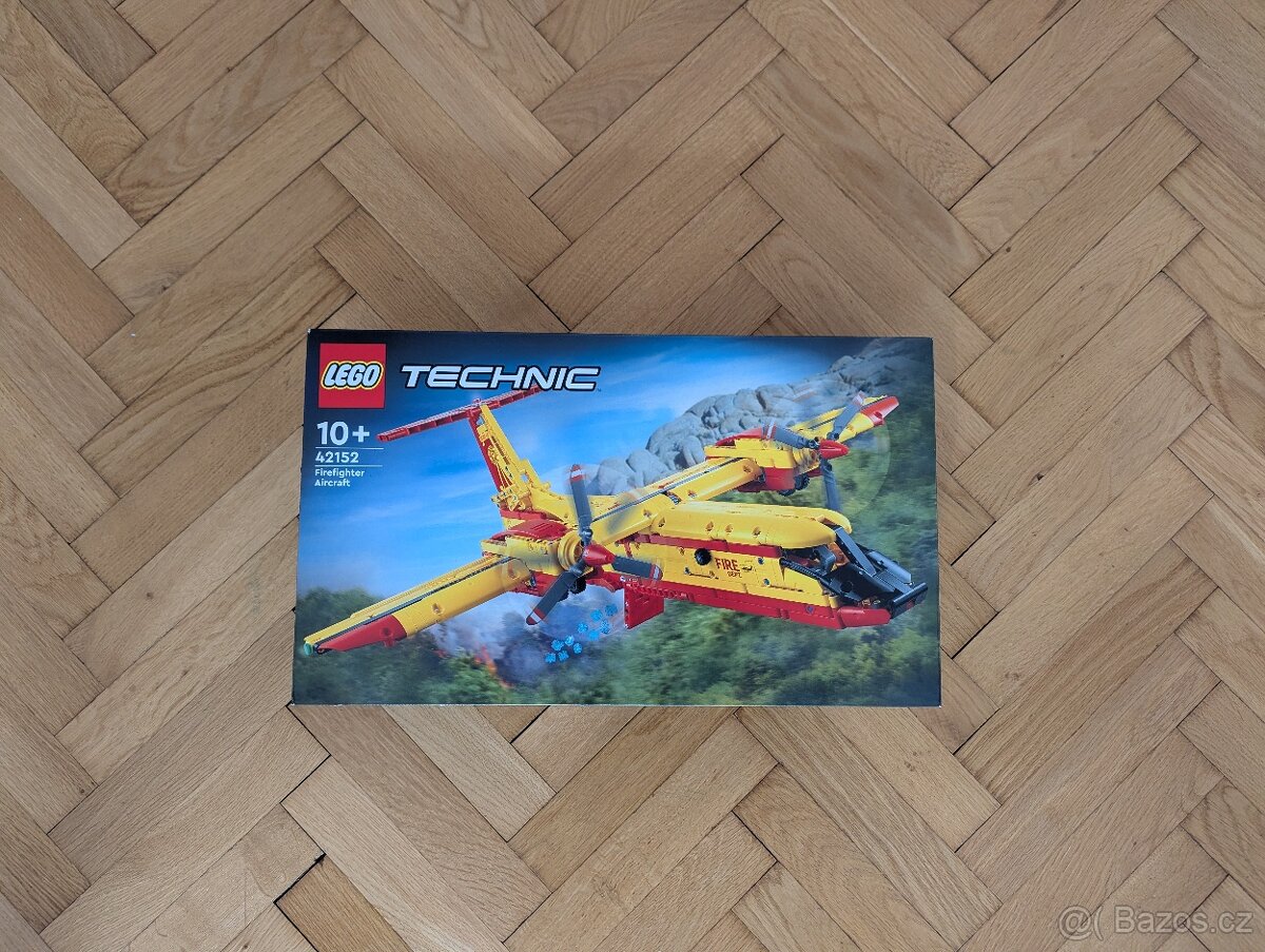 Lego Technic 42152 Hasičský letou