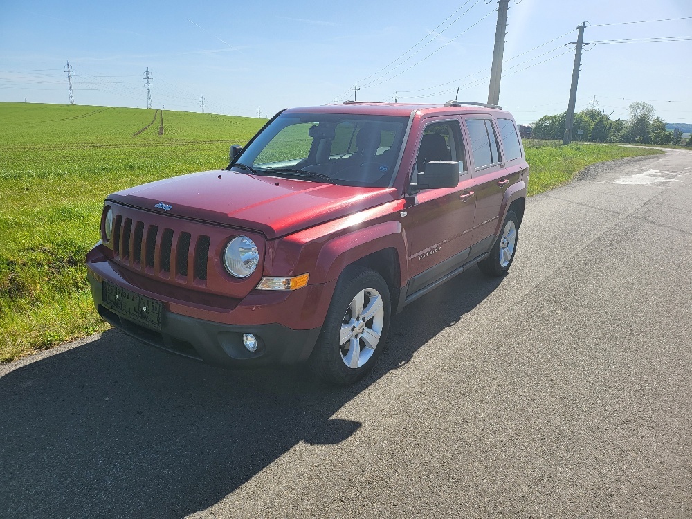 PRODAM JEEP PATRIOT - RV: 2011 - 2.2 CRDi - 4X4 TOP STAV