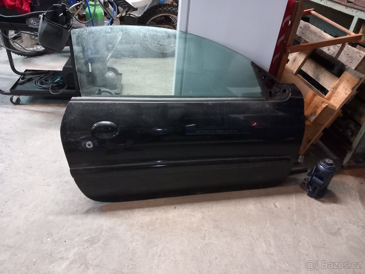 Peugeot 206 cc predni prave kompletni zachovale dvere