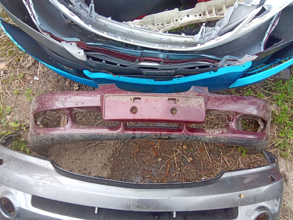 Mazda Xedos 6, Kia Sorento nárazník