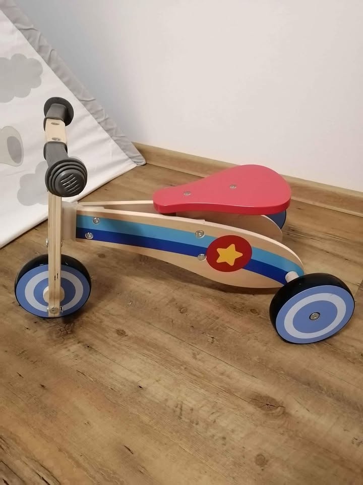 Dřevěné odrážedlo