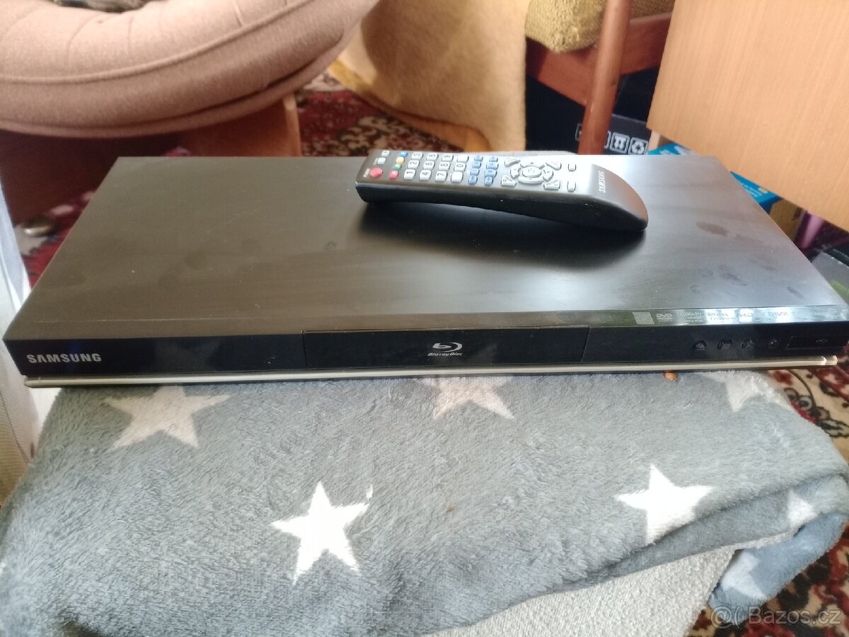 Blu-Ray a DVD přehrávač SAMSUNG BD-D5100