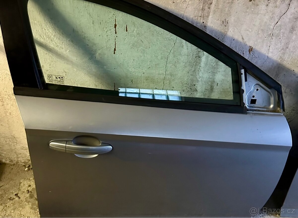 Přední dveře Ford Mondeo Mk4