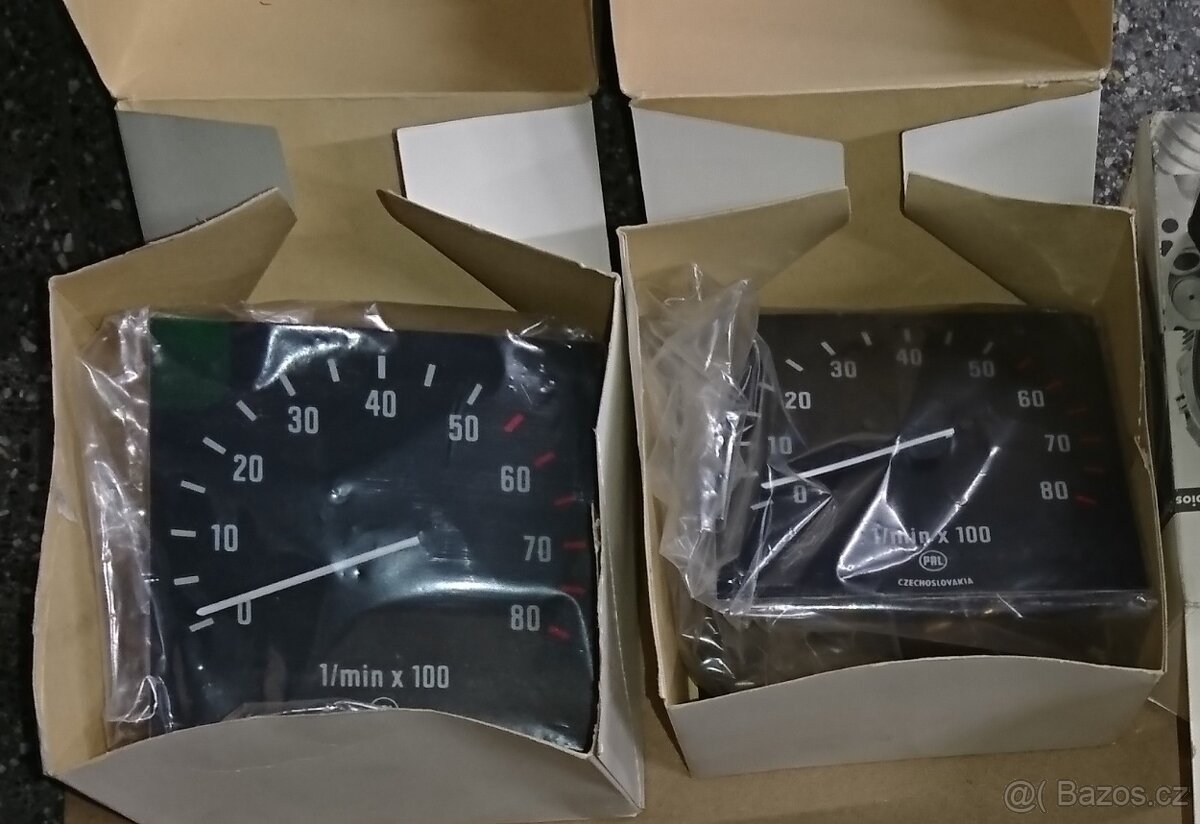 Favorit otáčkoměr