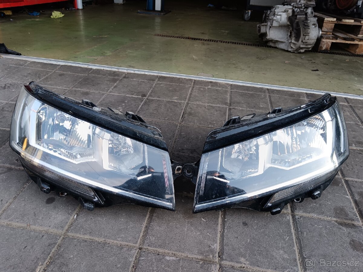 Přední světla halogen vw t6.1