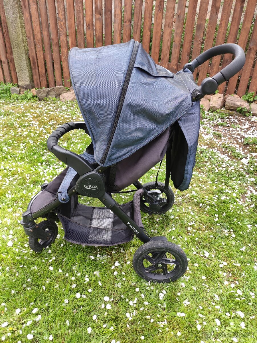 Britax B Motion 4