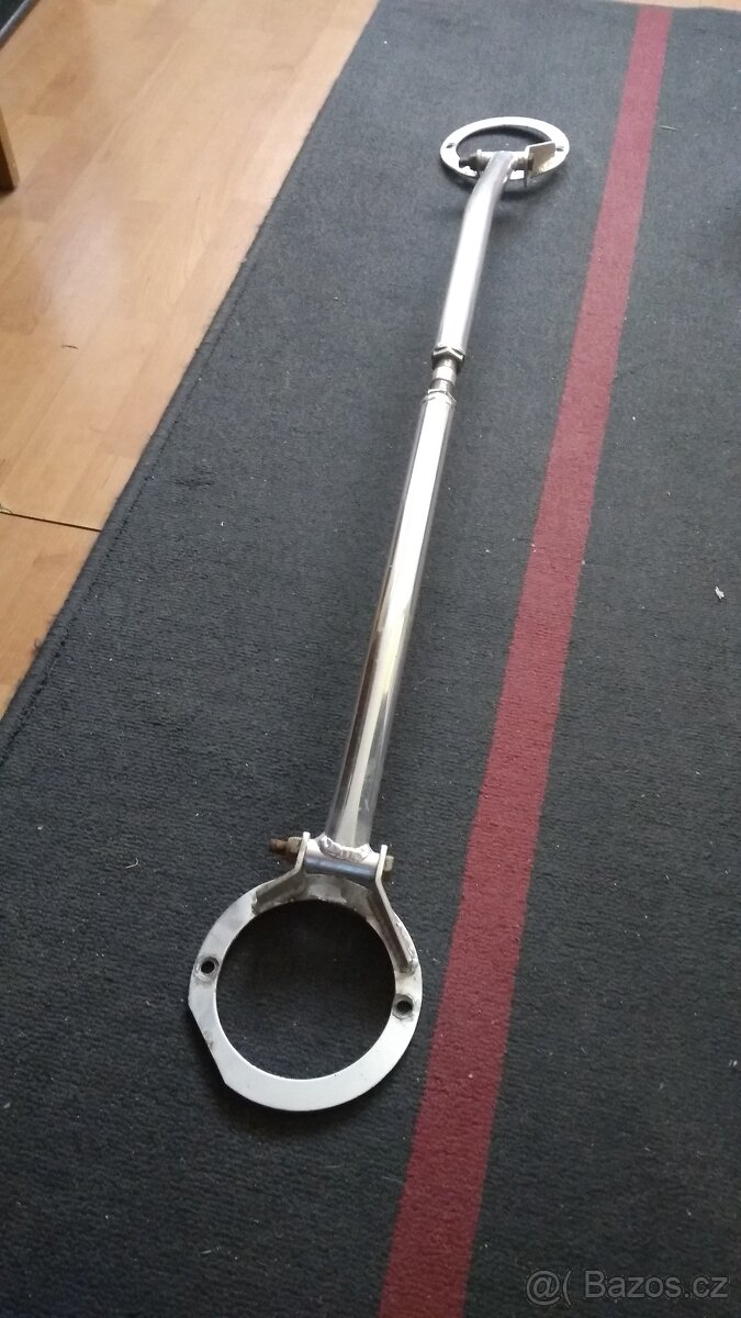 Opel Astra F rozpěra na přední horní uložení, hliník