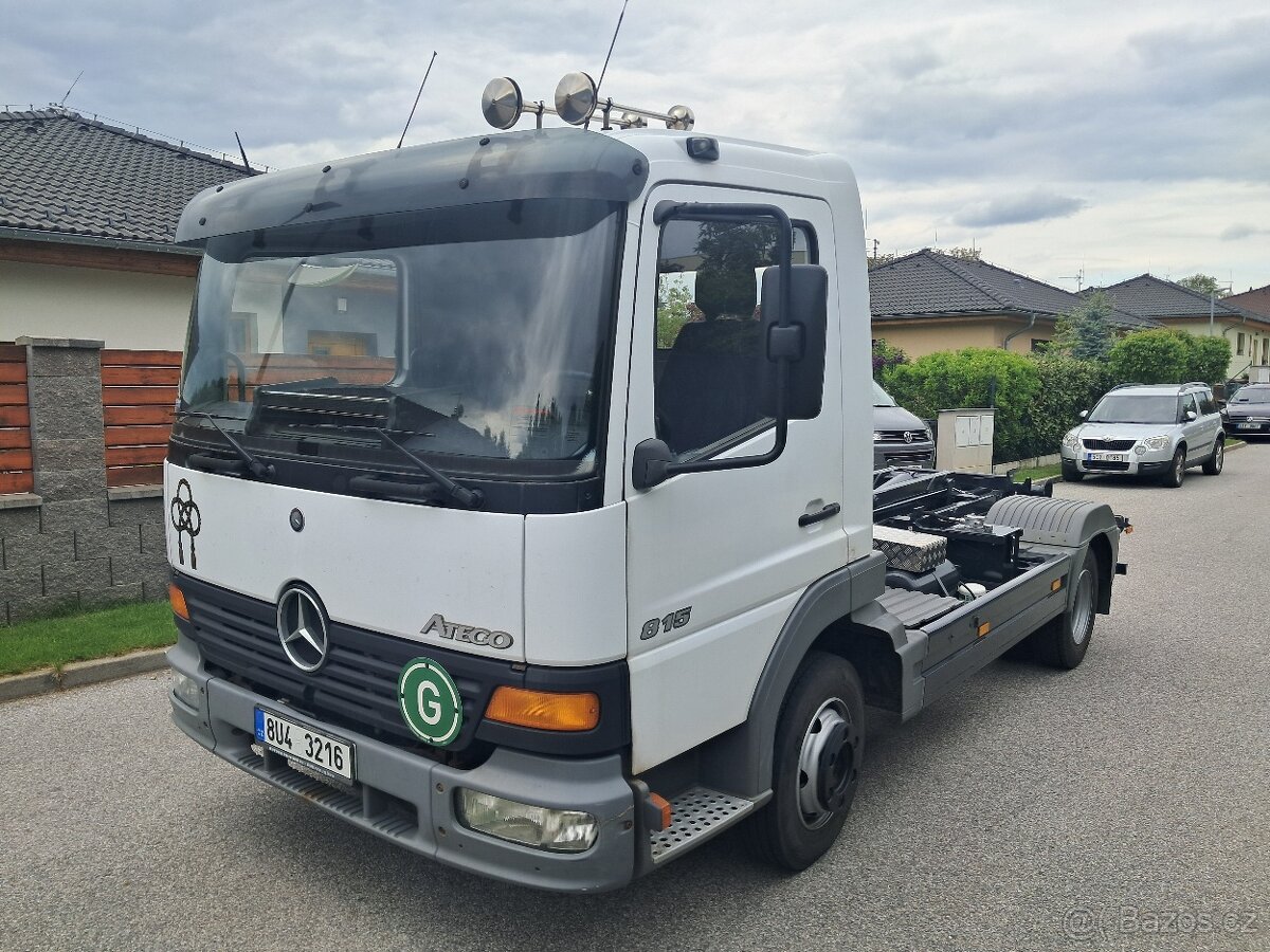 Mercedes Benz Atego 815 hákový nosič kontejneru