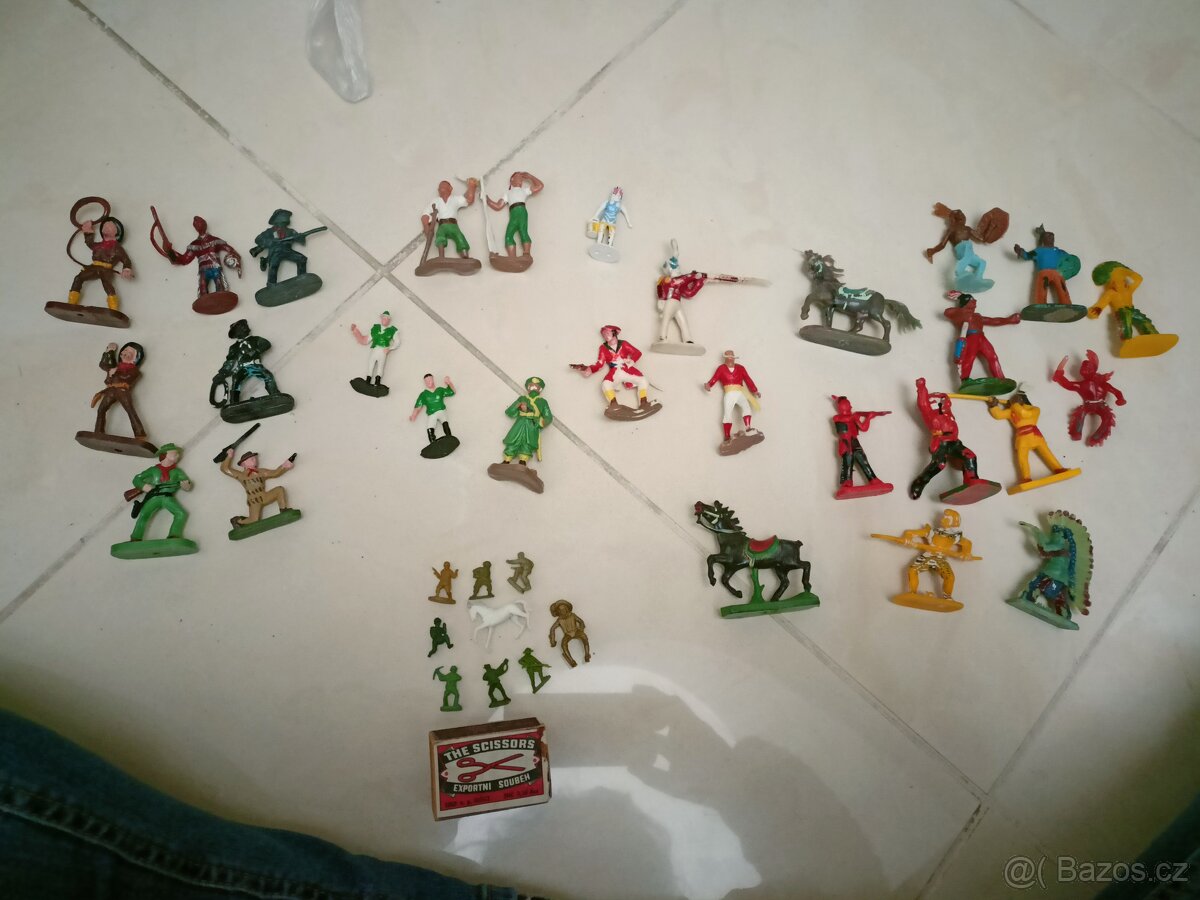 Staré figurky prodej