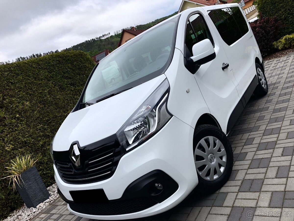Renault Trafic Cool 133tis.km 2019-89Kw-9 míst-ČR-1 majitel
