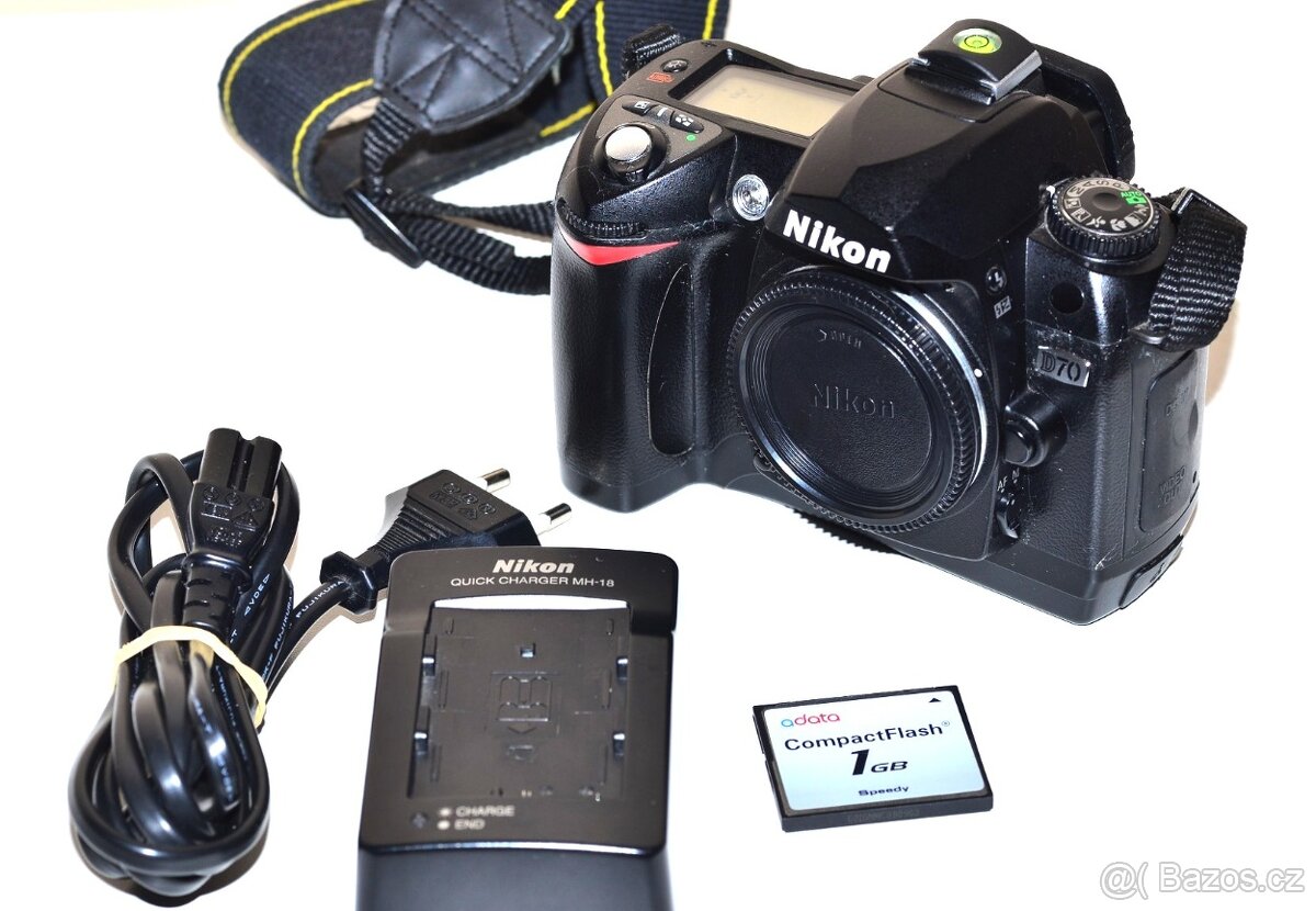 Nikon D70 + příslušenství