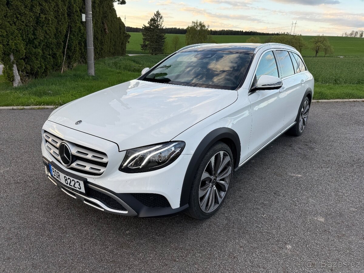 MERCEDES-BENZ E 220d ALL TERRAIN 4matic 08/2018 E220d