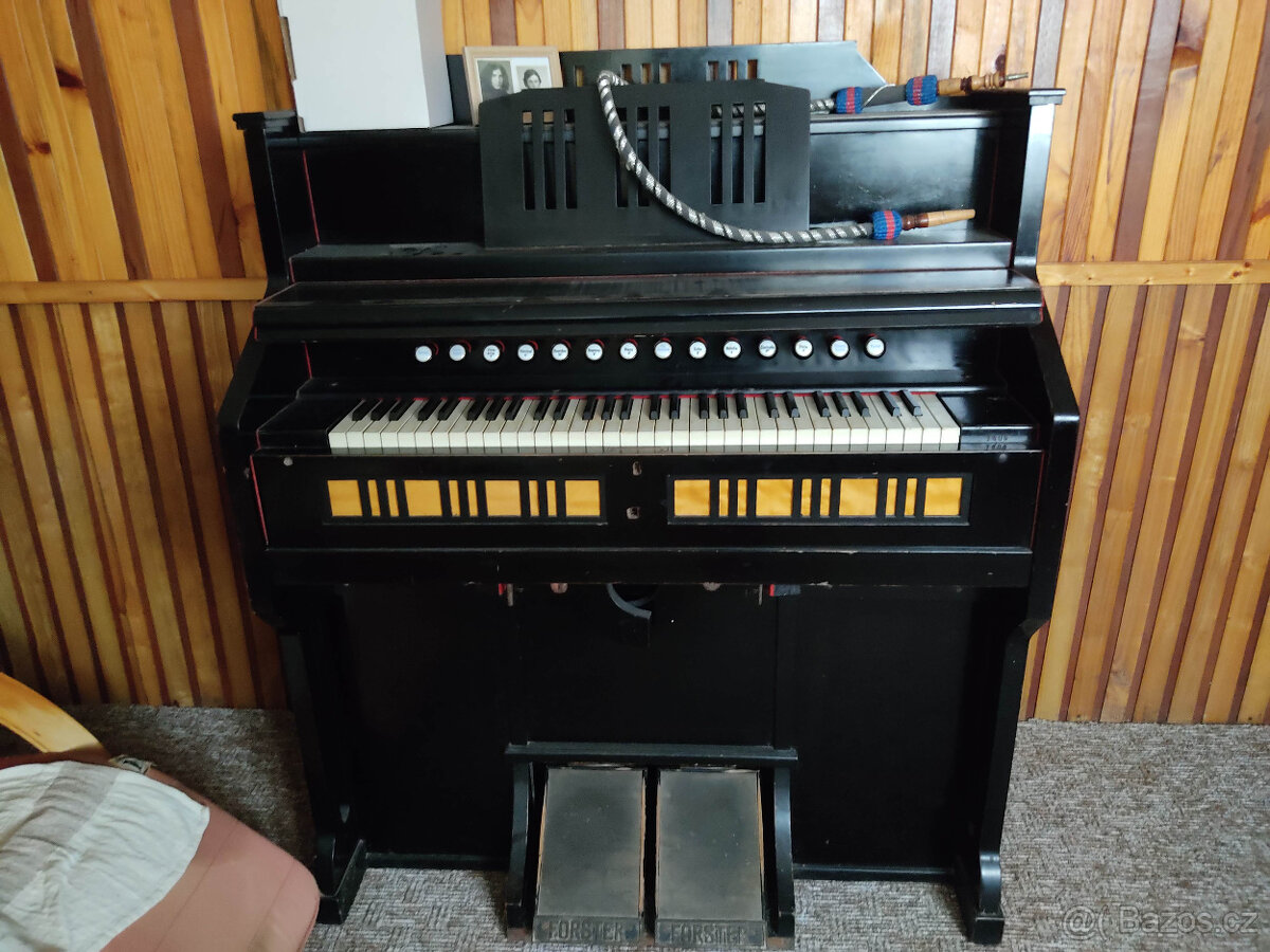 Harmonium August Forster