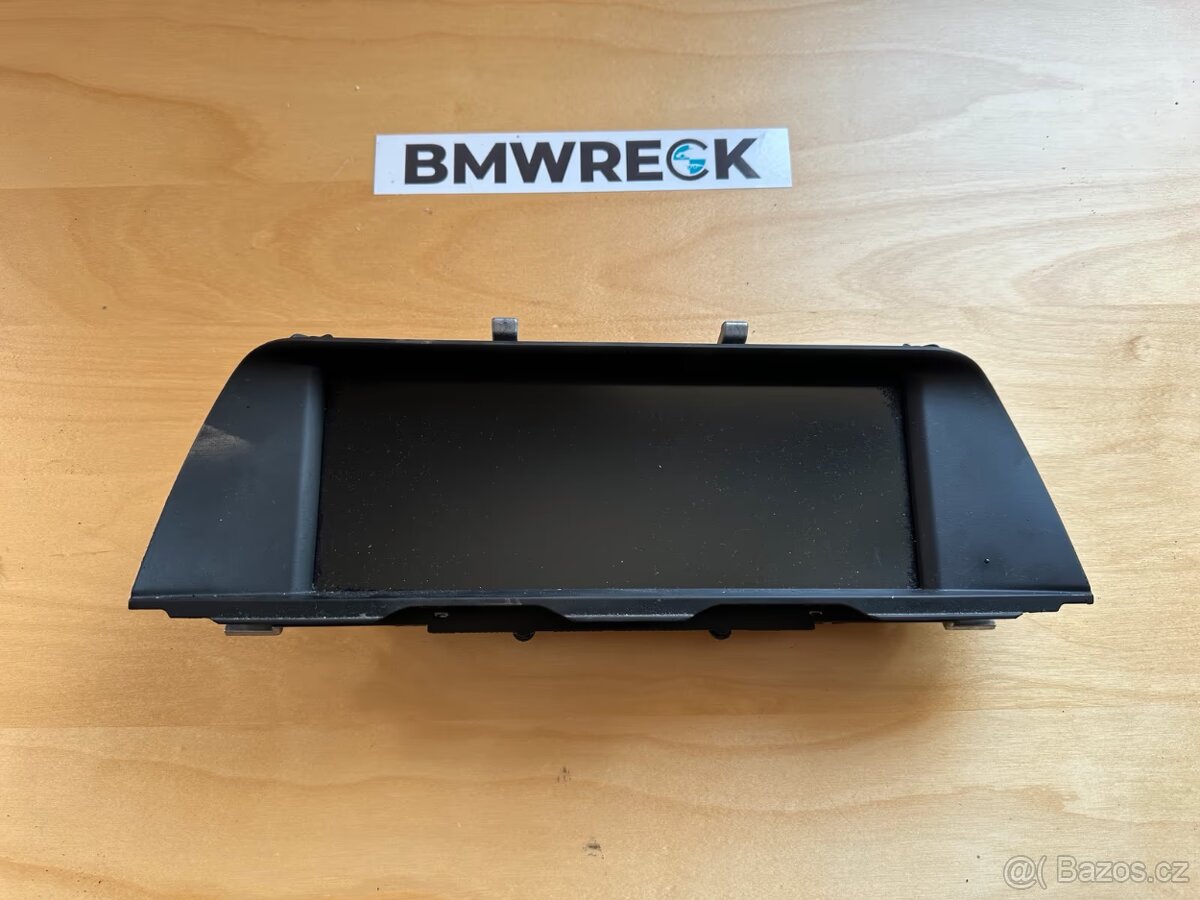 BMW F10 F11 display 9243903