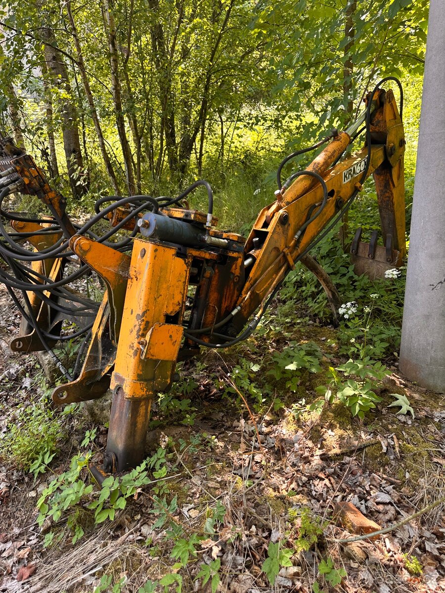 Podkop UNC + lžíce na sypké materiály