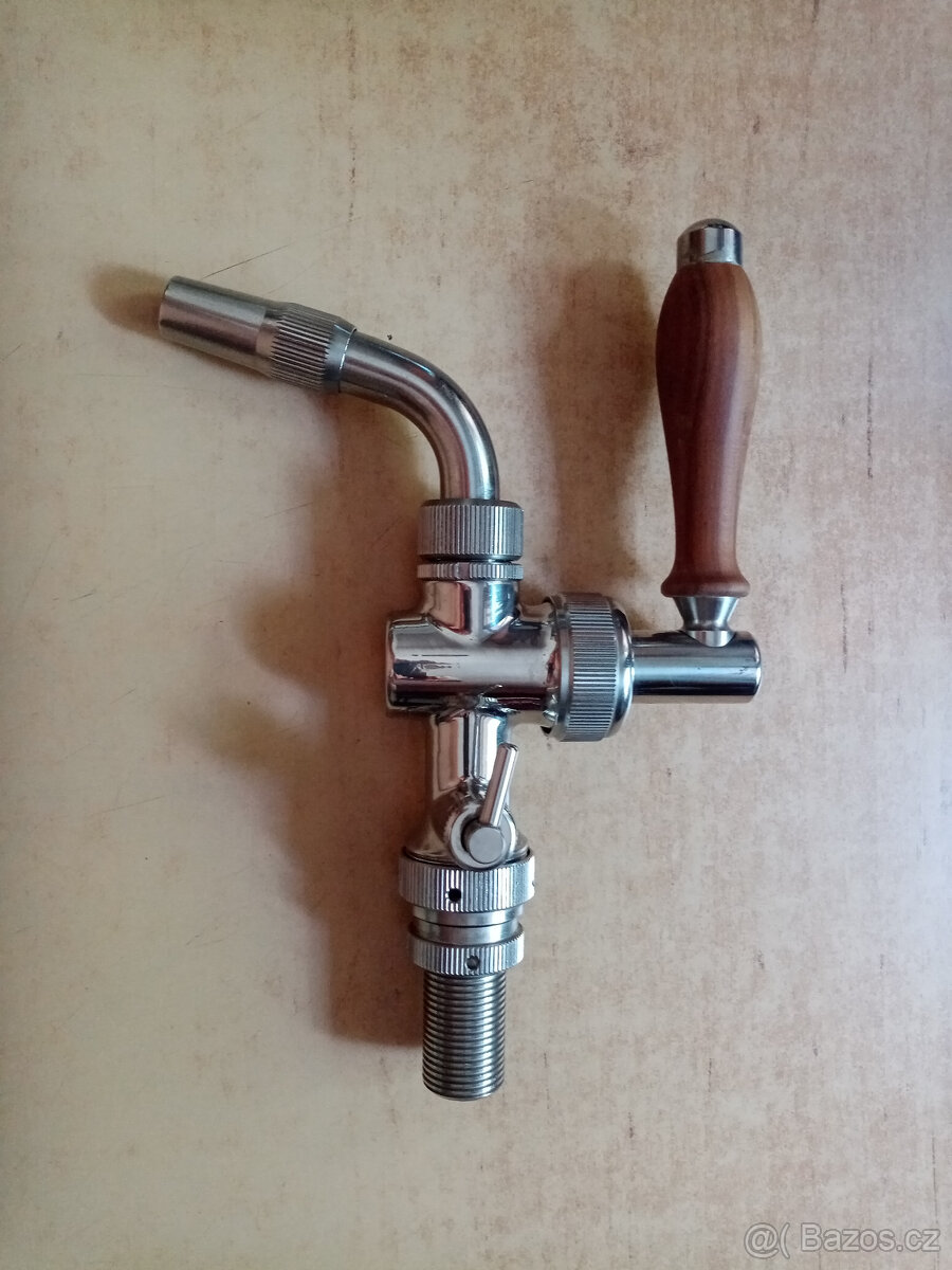 Lukr Nostalgie stříbrný, minimálně používaný.