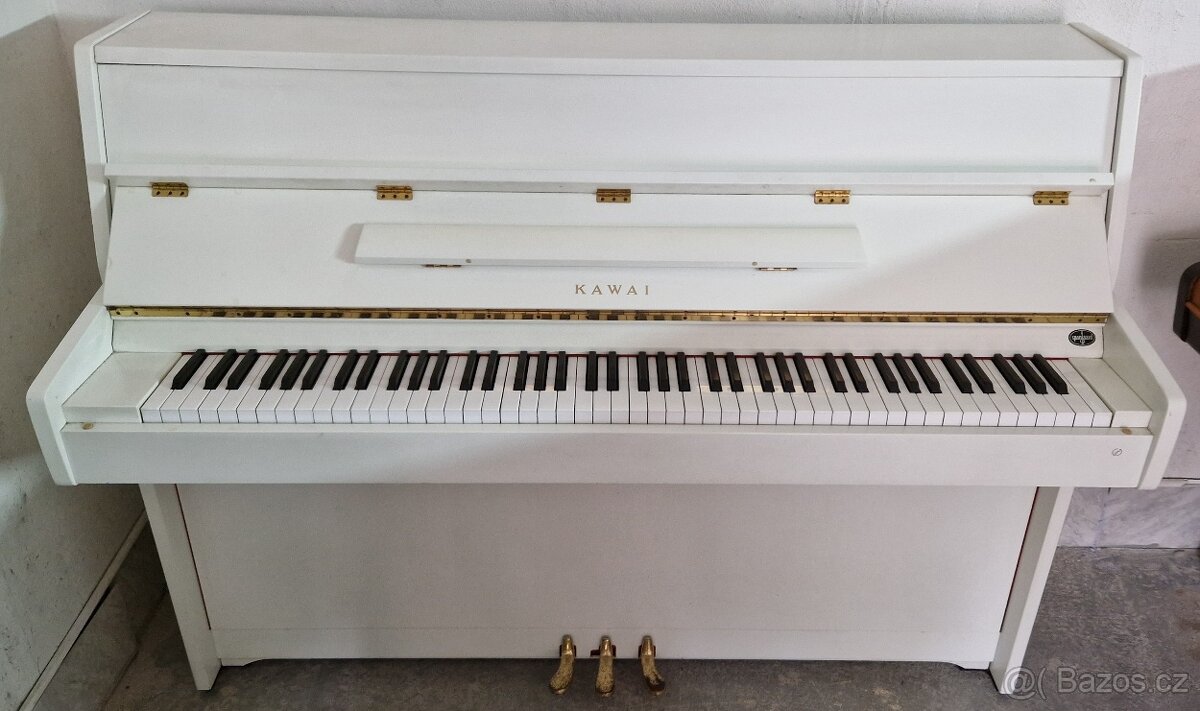 Bílé piano Kawai CE-7N