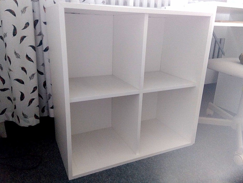 Skříňky EKET (IKEA)