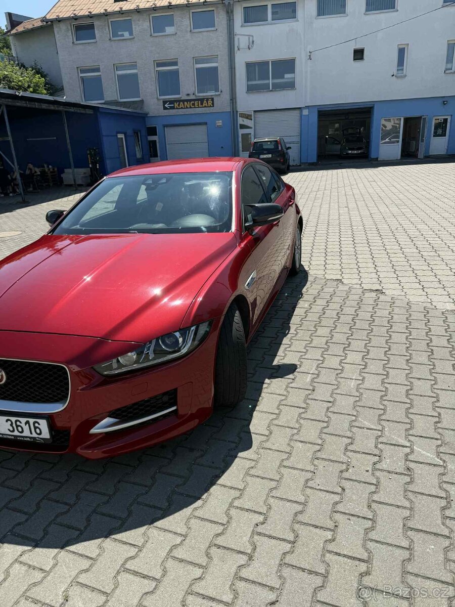 Jaguar XE 2.0D R-Sport
