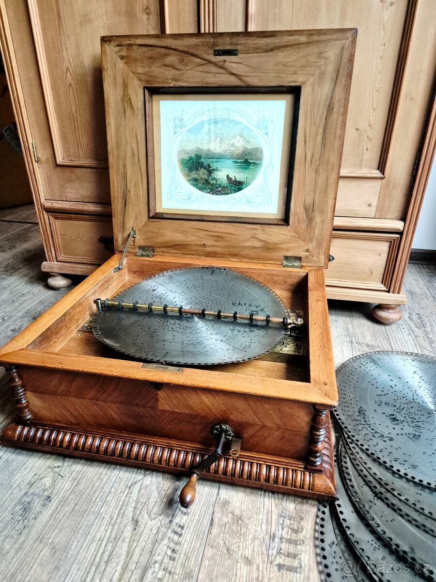 Velký starožitný hrací stroj Kalliope, ( Polyphon)