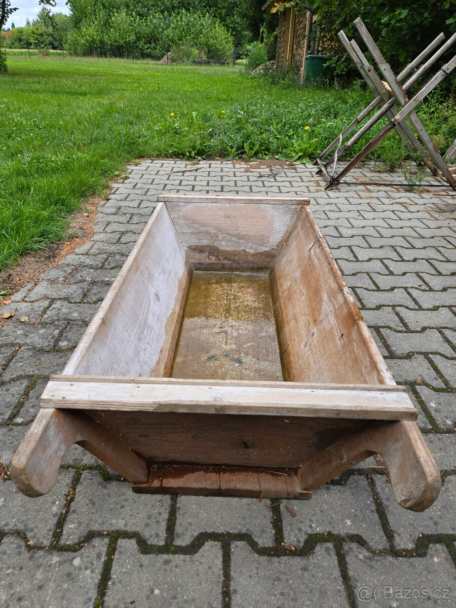 Staré dřevěné necky – selský styl, masiv