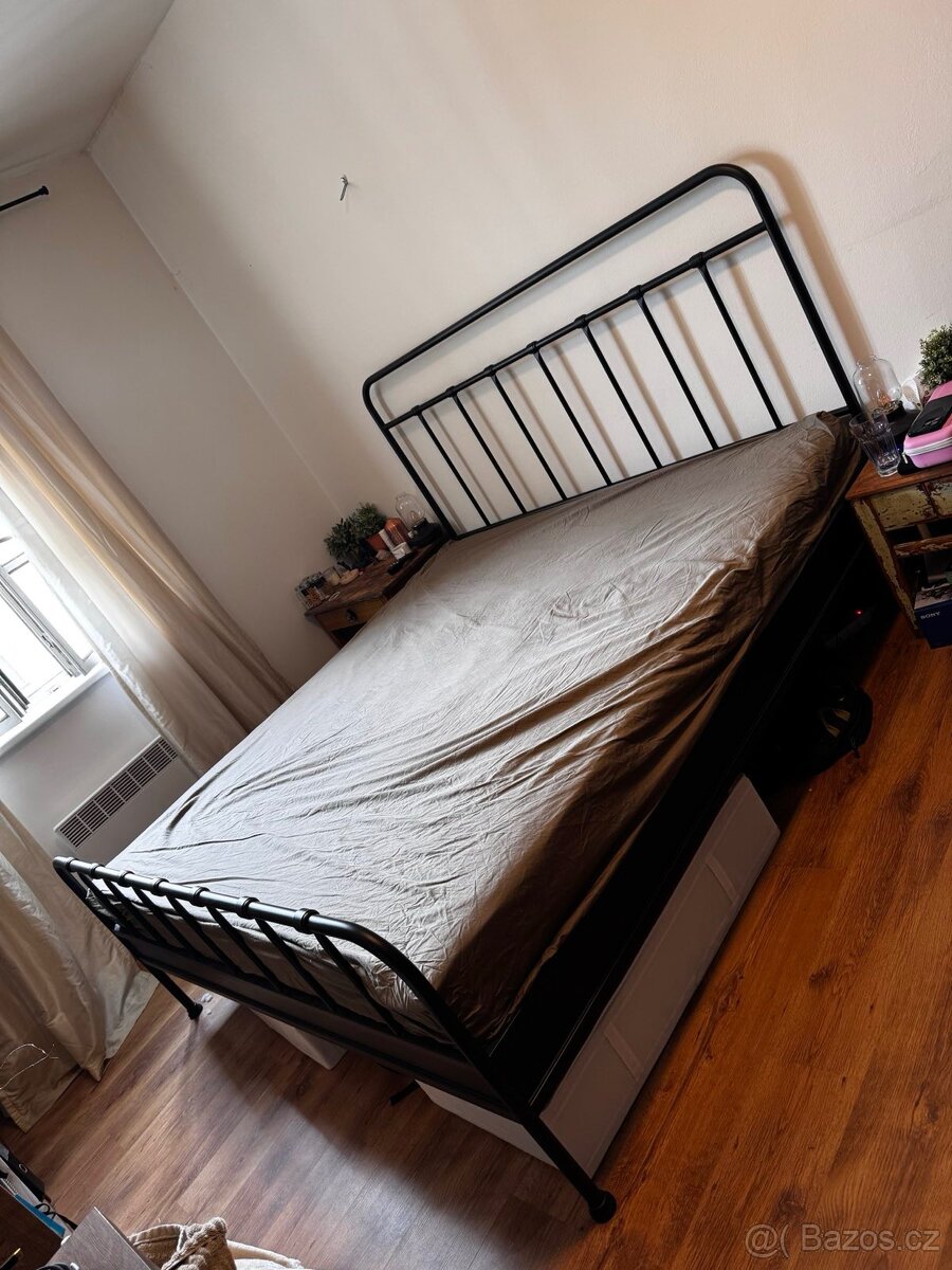 IKEA - STJÄRNÖ - postel