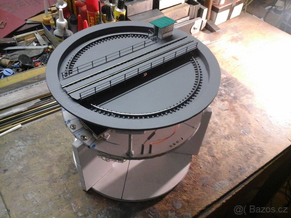 TOČNA H0 / TT, segmentová točna, přesuvna