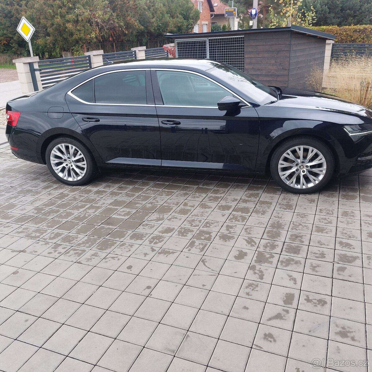 Škoda Superb 3-2.0Tdi-110kw-120.000km