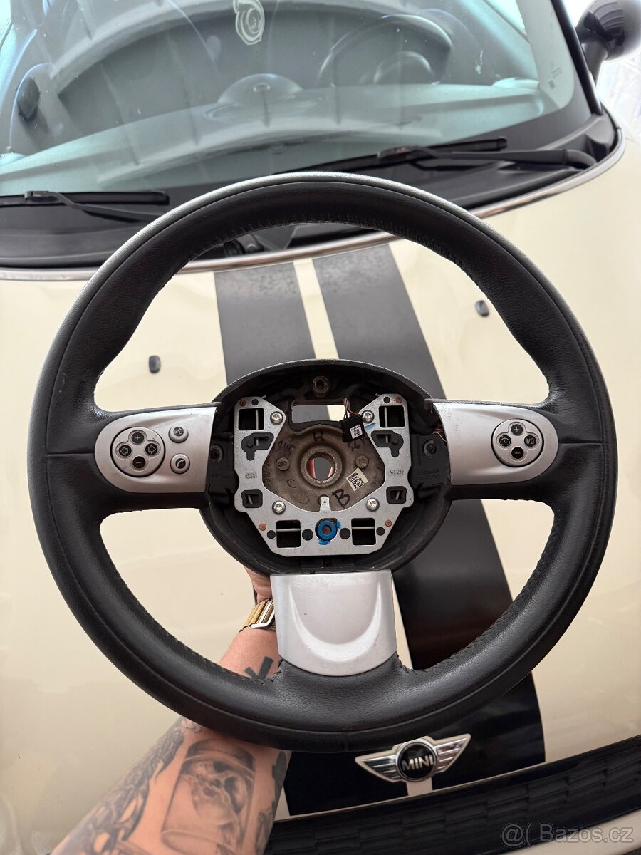 Tříramenný kožený volant Mini Cooper R55/R56/R57/R58/R59/R60