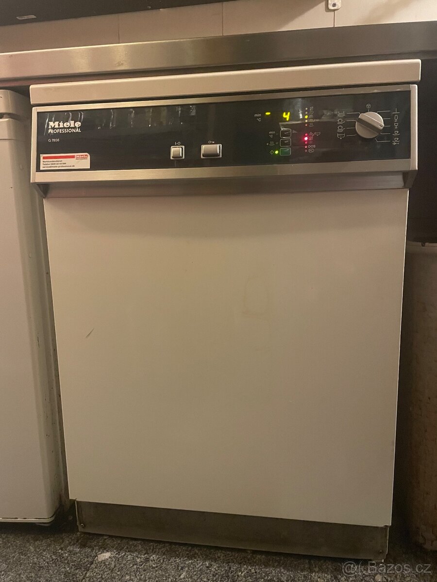 Profesionální myčka Miele Professional G7856, POPISEK