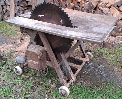 Cirkulárka s kolébkou