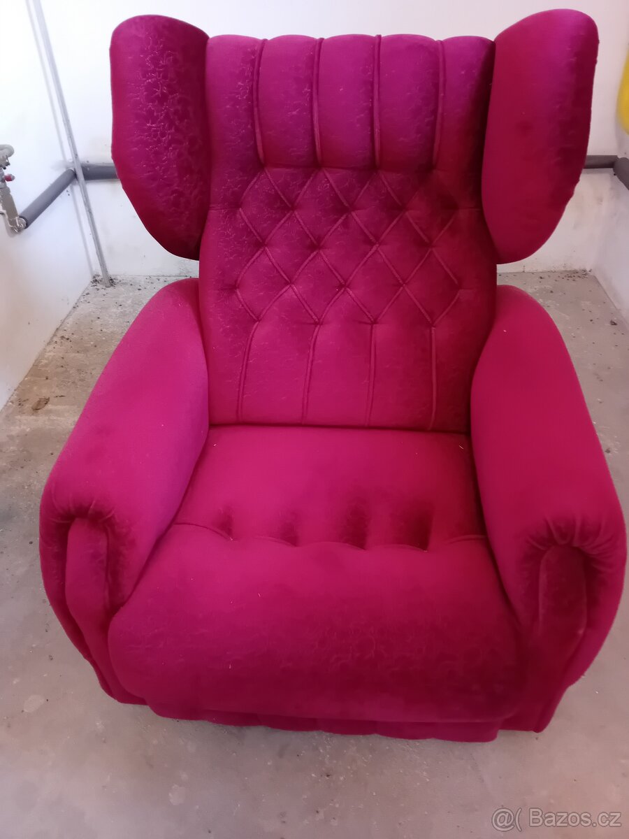prodám křeslo ušák