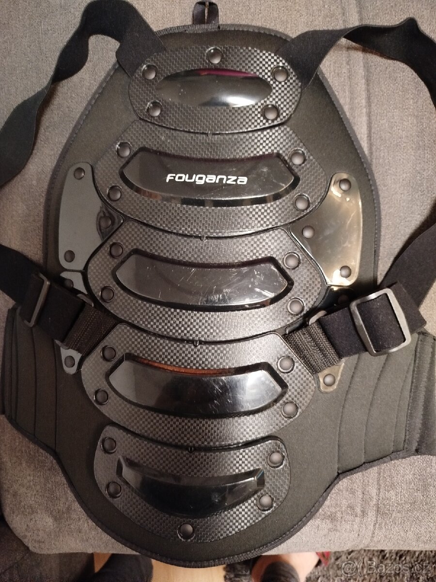 Jezdecký chránič páteře