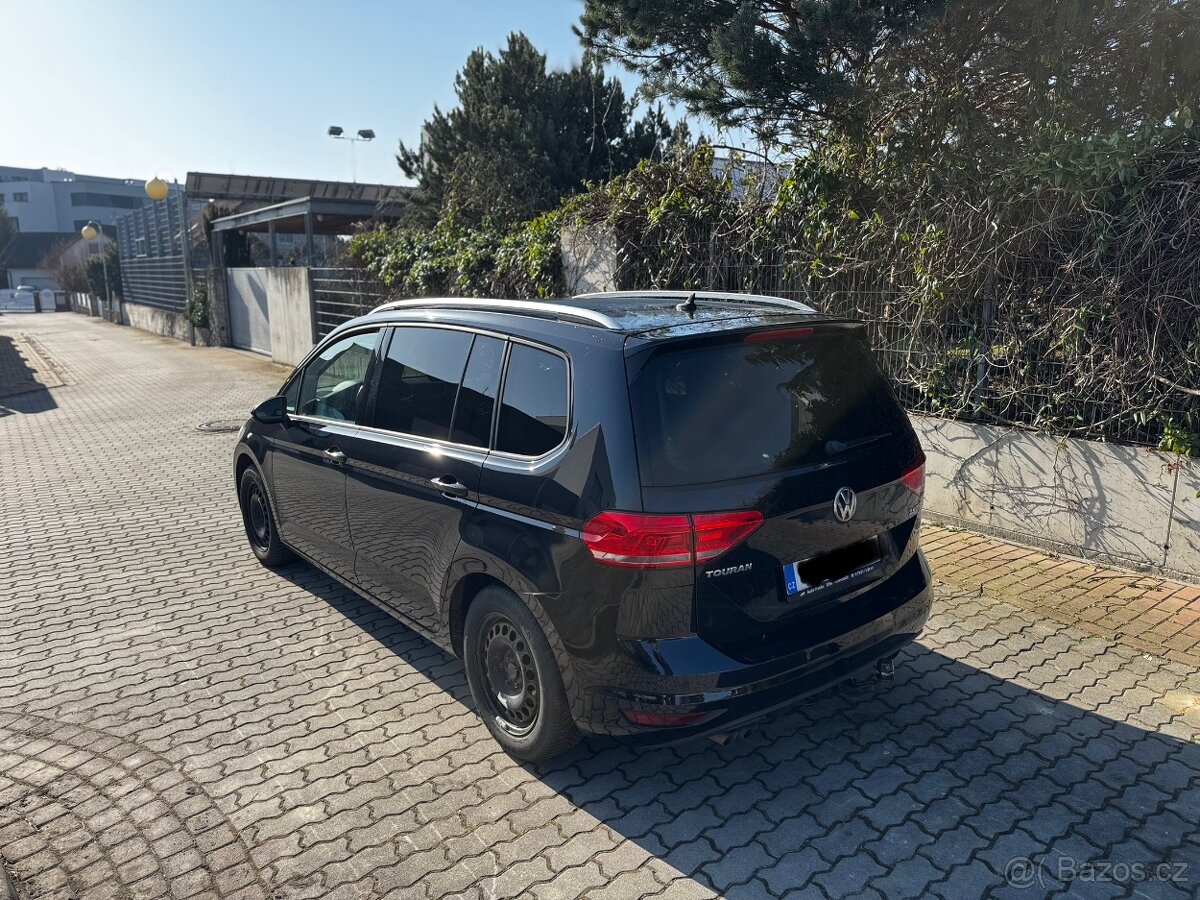 Volkswagen Touran 2.0 TDI 110kw, Nehavarováno, 2x Kola