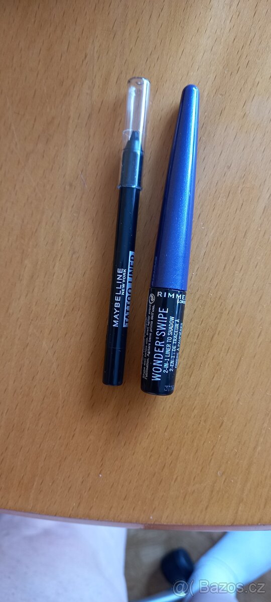 Nové tekuté oční stíny a tužka na oči 2ks