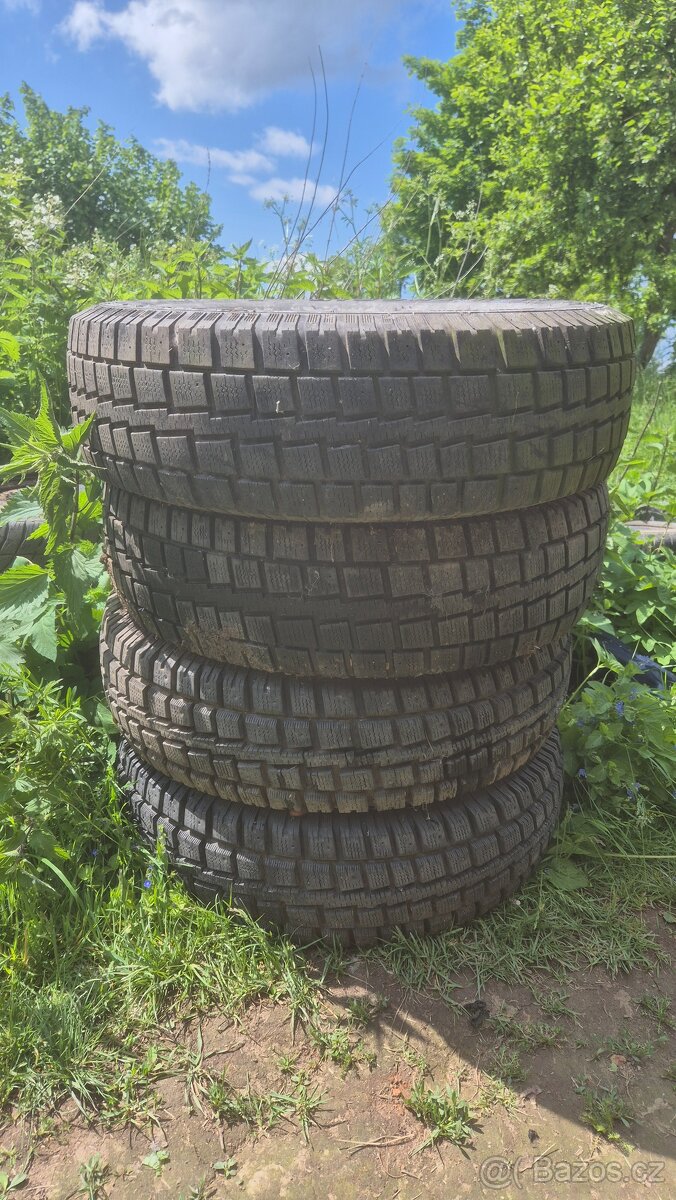 Kola 225/75  R16 zimní