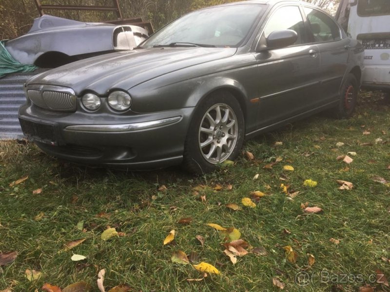 Jaguar X-Type 2.5 V6 manual, rv 2002