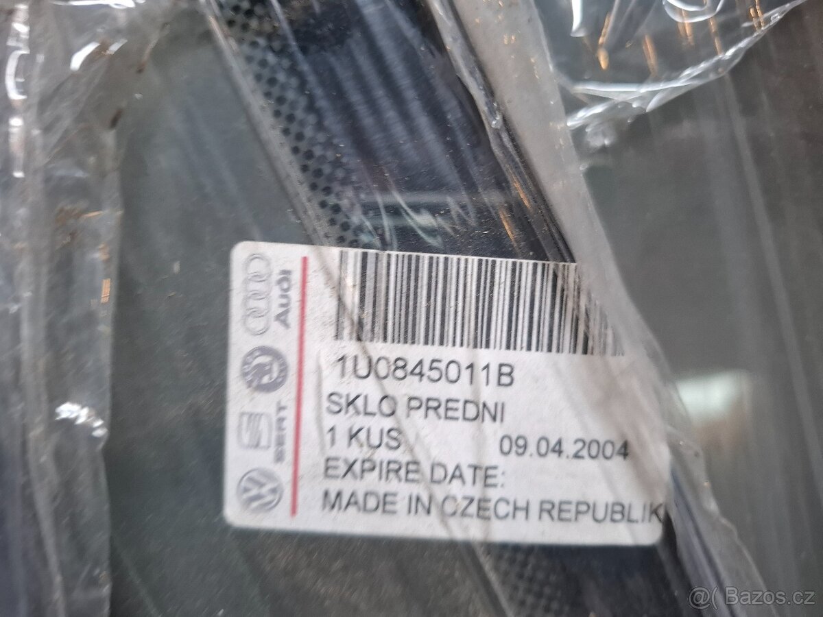 Čelní sklo Škoda Octavia I