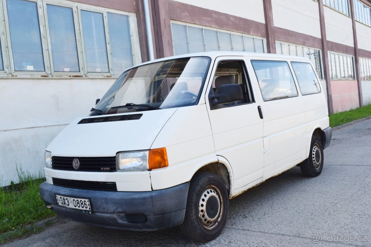 Volkswagen Transporter 2.5 TDI/5-6 MÍST/KLIMA/1996/
