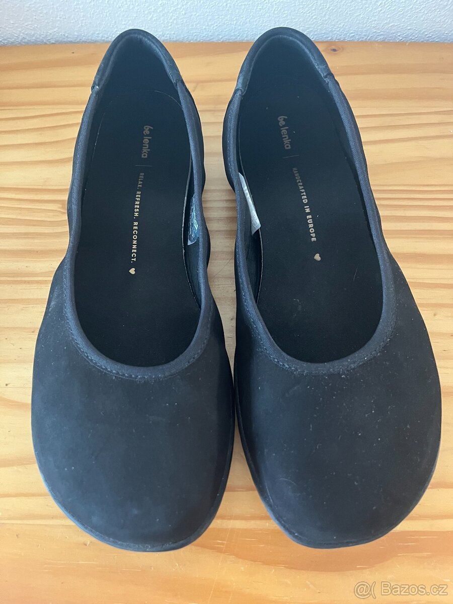 Barefoot baleriny Be Lenka