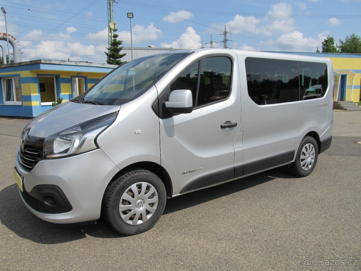 Renault Trafic 1.6 DCI 140 8 míst ČR