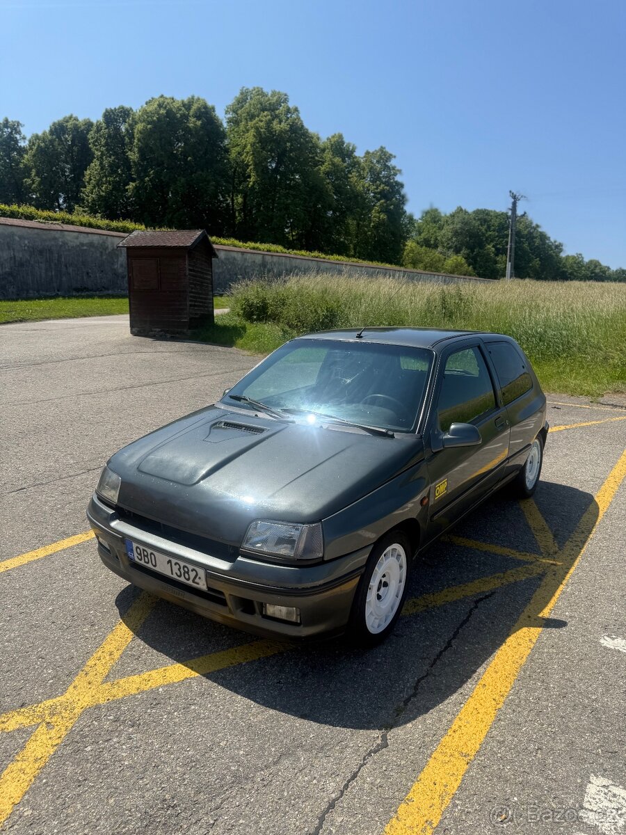 P:Renault Clio 1.8 16V