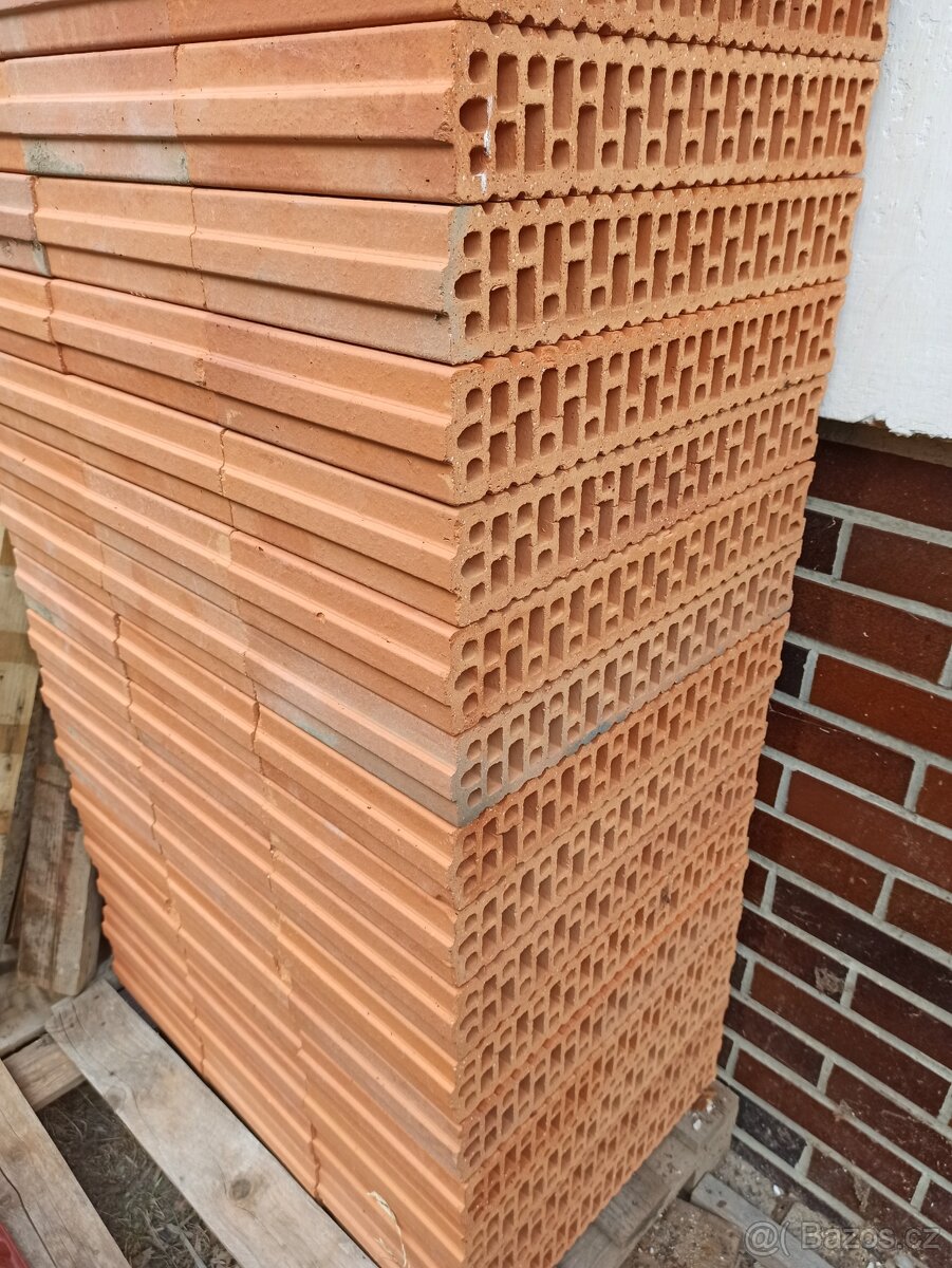 Příčkovka P15