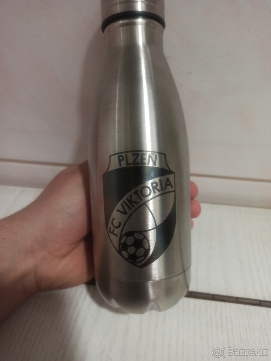 Prodám láhev na pití s potiskem FC Viktoria Plzeň