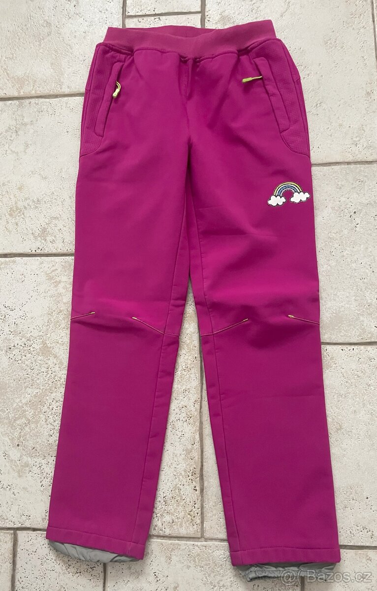Růžové zateplené softshellové kalhoty, zn. WOLF, vel. 146