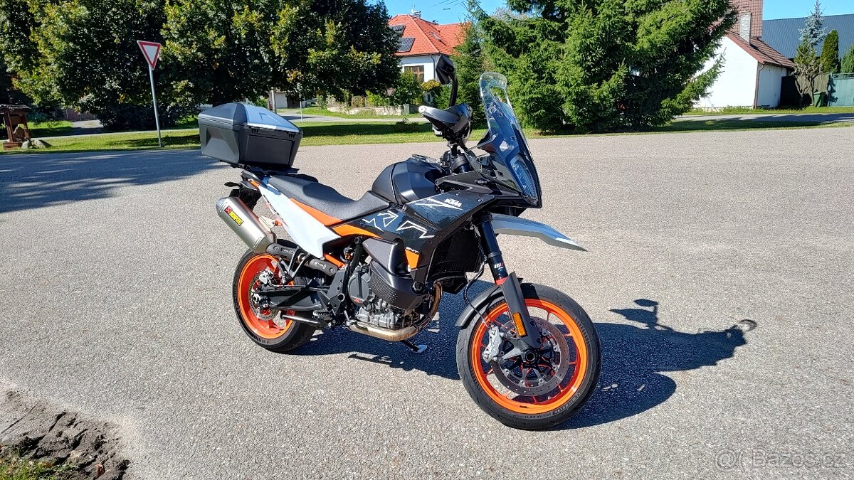 KTM 890 SMT - velká výbava