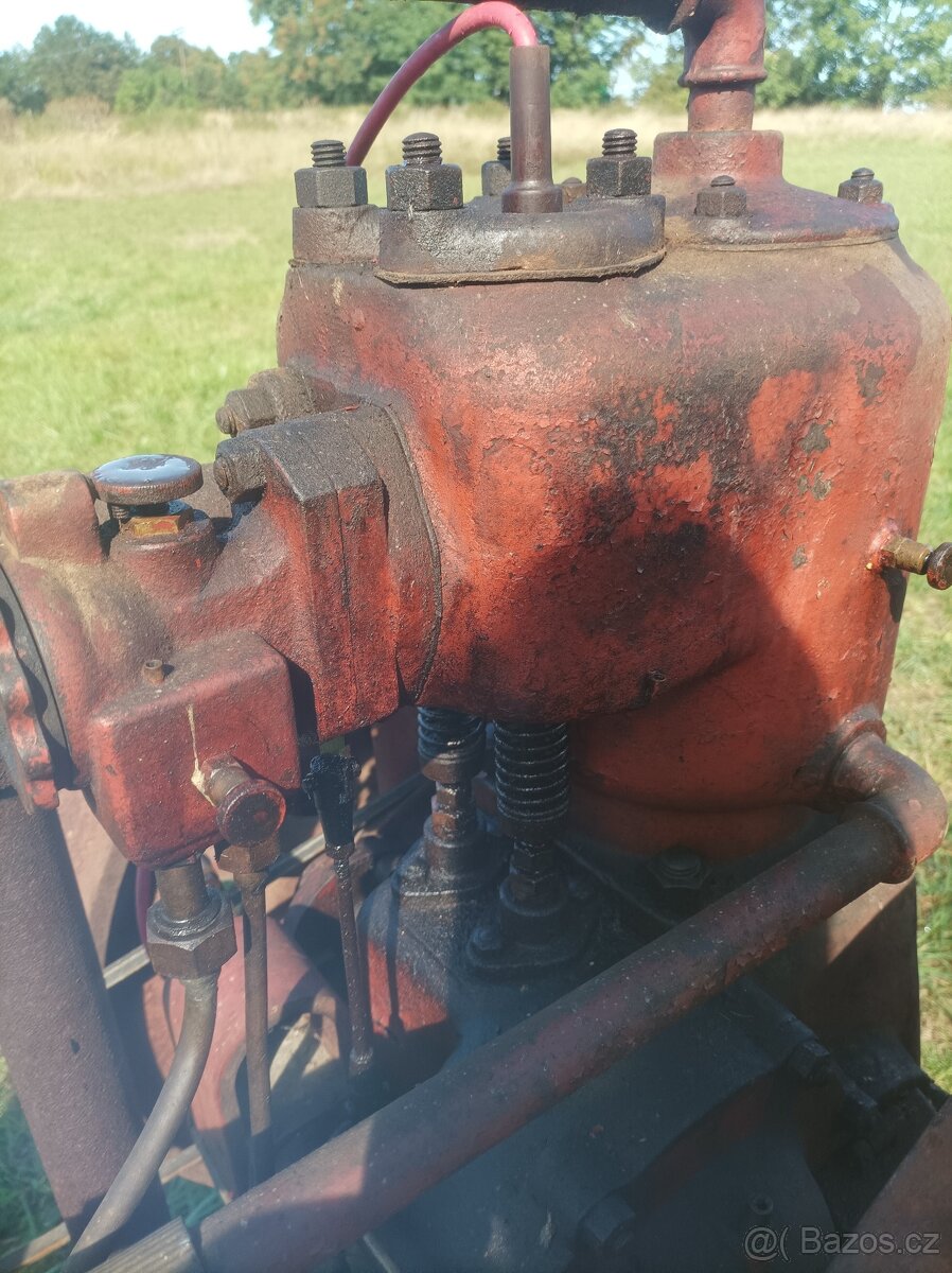 Historický stabilní motor