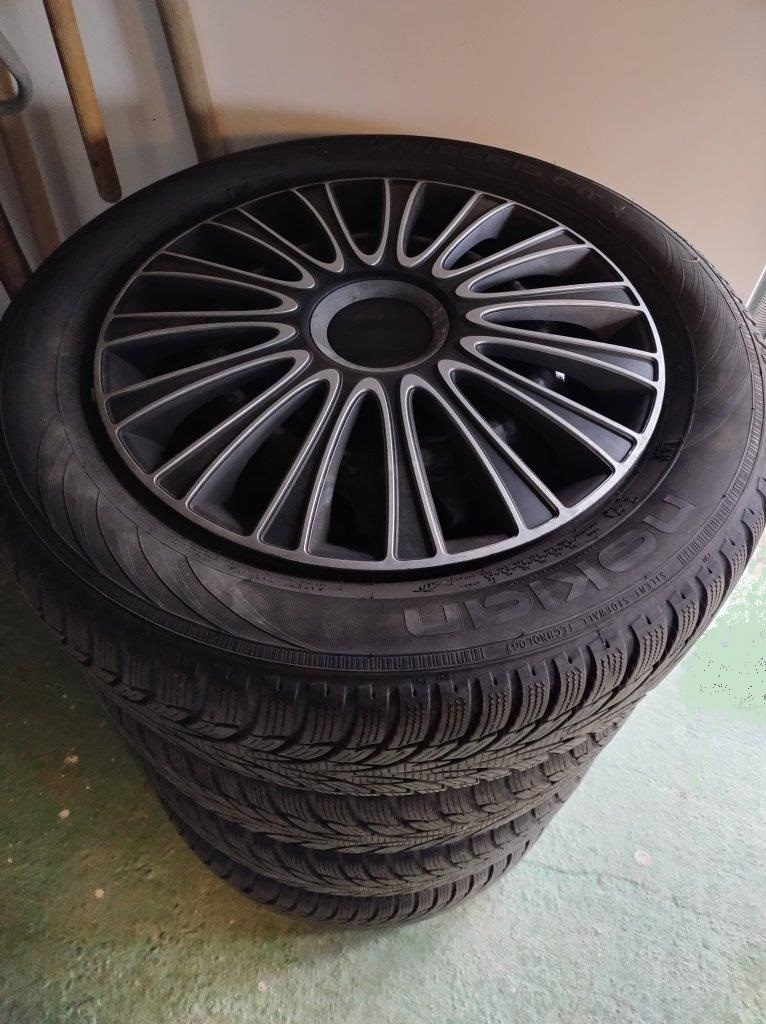 Disky + zimní pneu 175/65 R15, Toyota Yaris III
