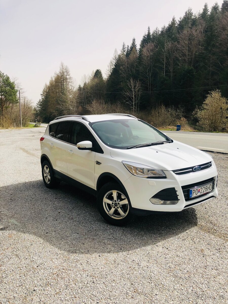 Ford Kuga 1.5 ecoboost titanium 110kw r.v . 2015